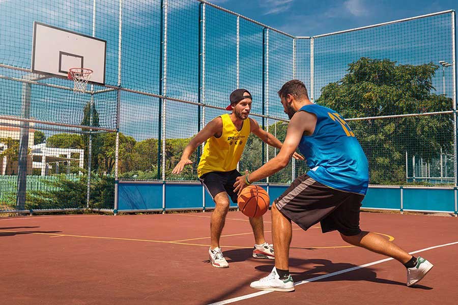 Campi da basket del Pappasole Camping Village